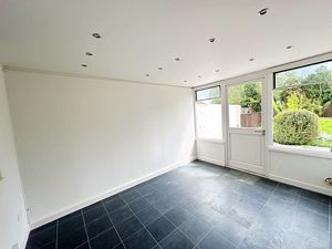 Garden room- click for photo gallery